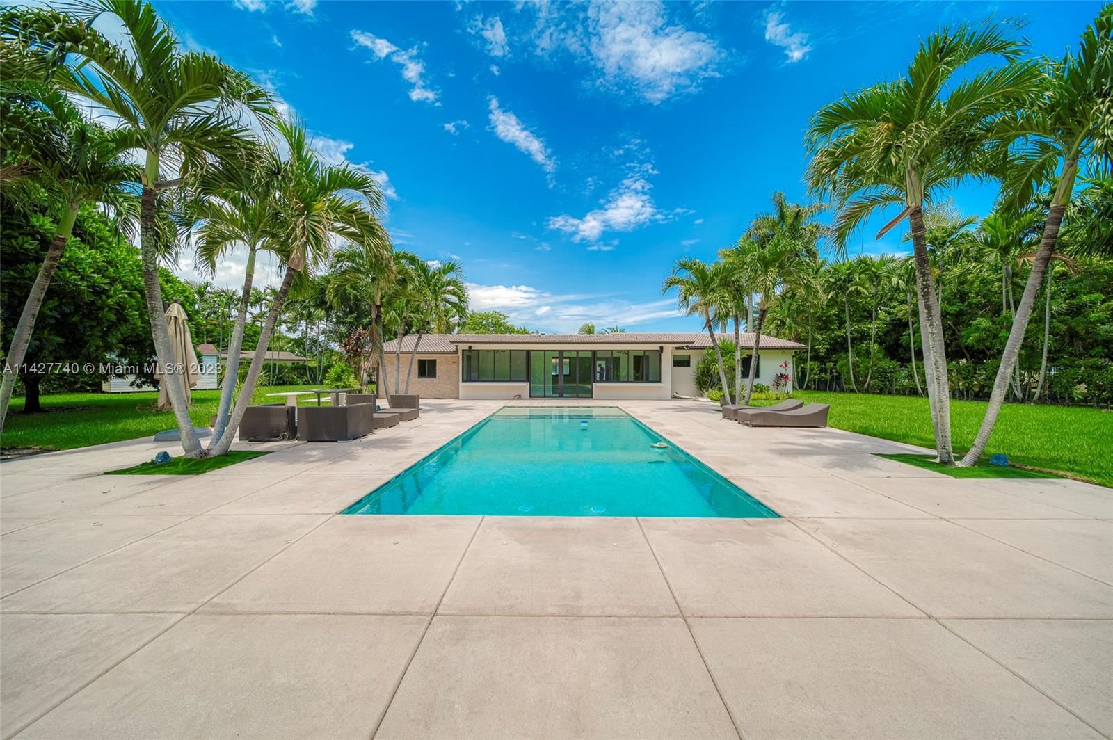 8850 SW 81 Ave