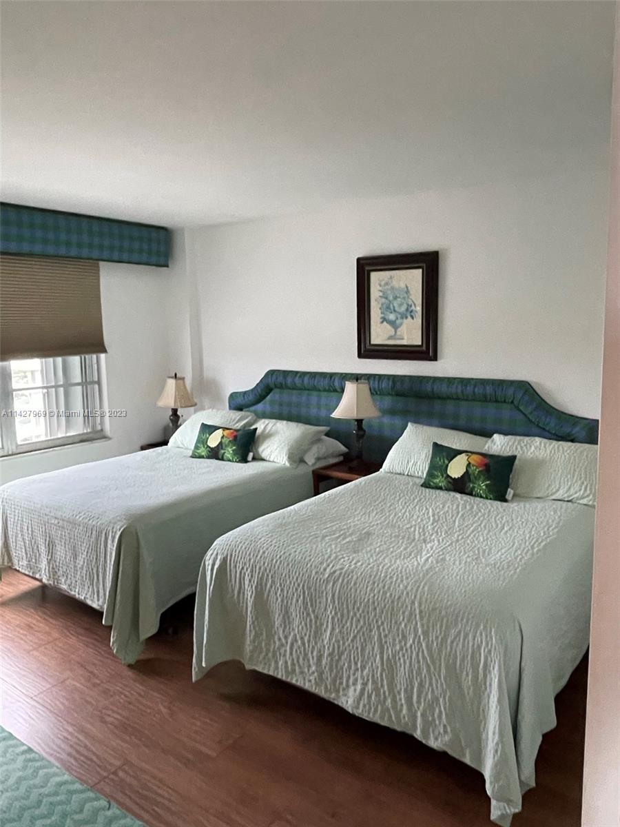 5151 Collins Ave Unit: 1523