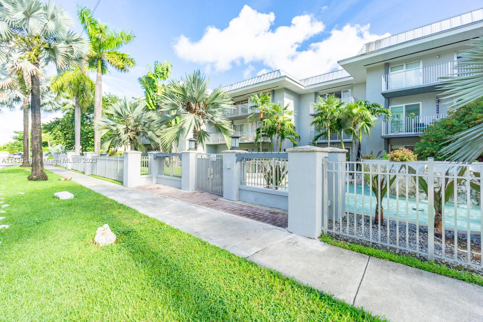7403 SW 82 St Unit: 303N