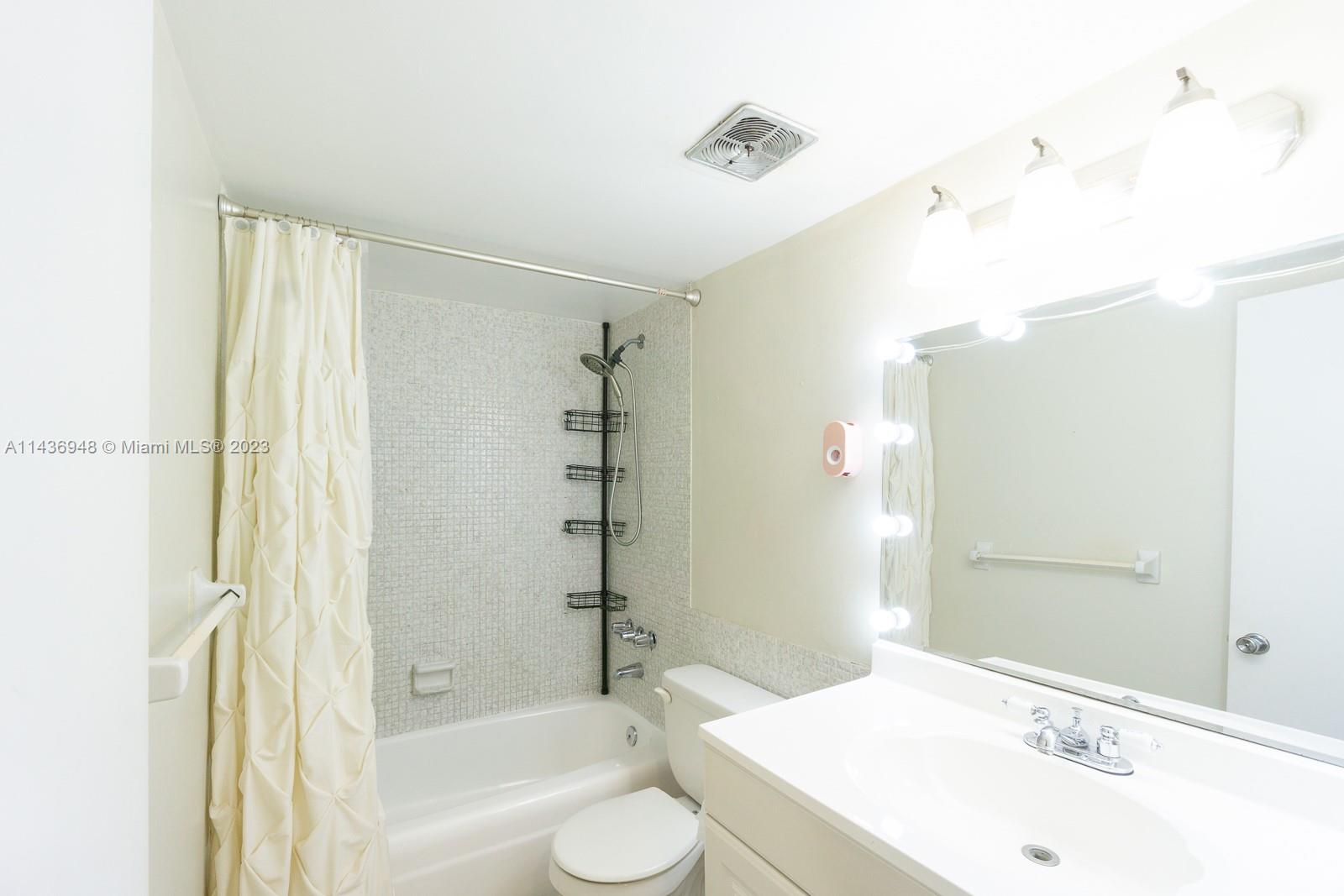 7403 SW 82 St Unit: 303N