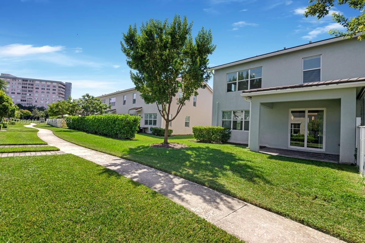 4111 Large Leaf Ln