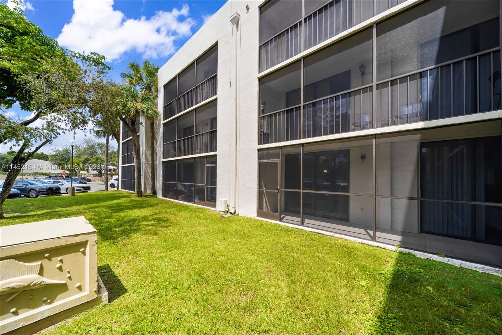 8005 SW 107th Ave Unit: 122