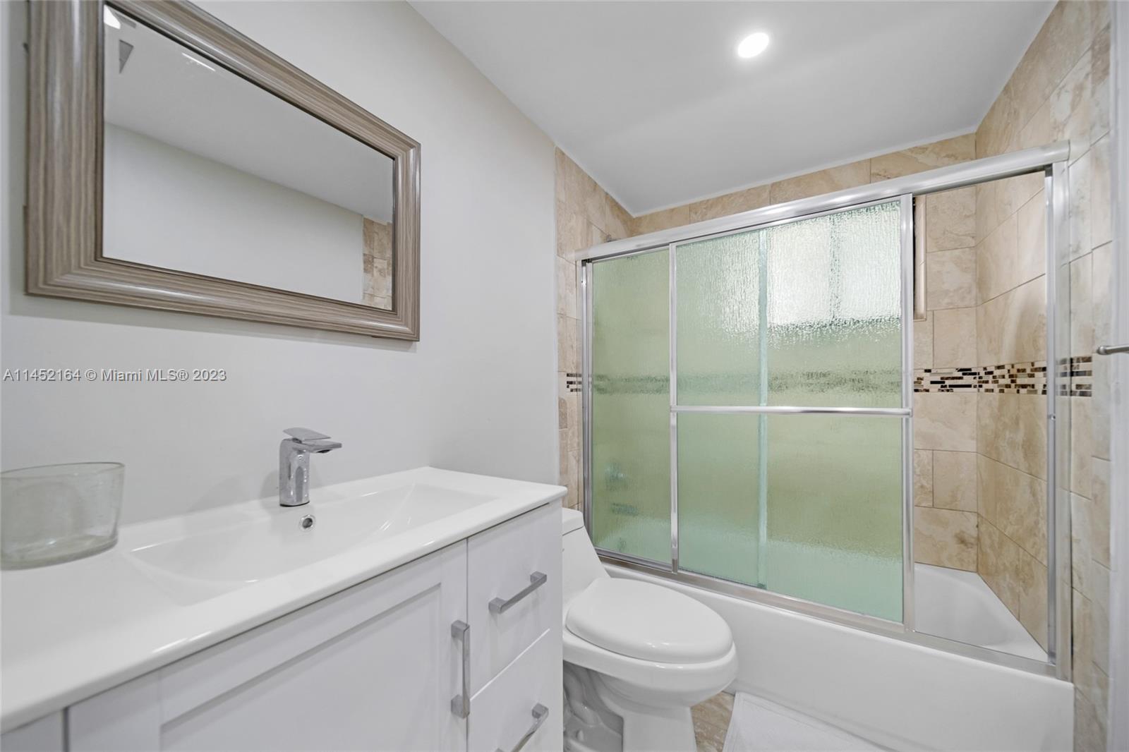 8005 SW 107th Ave Unit: 122