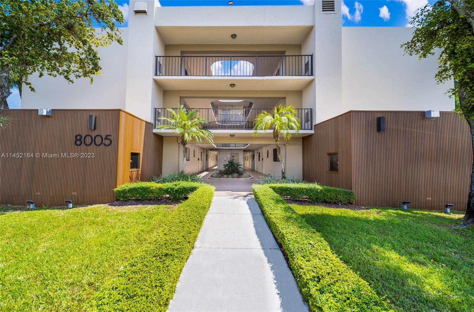 8005 SW 107th Ave Unit: 122