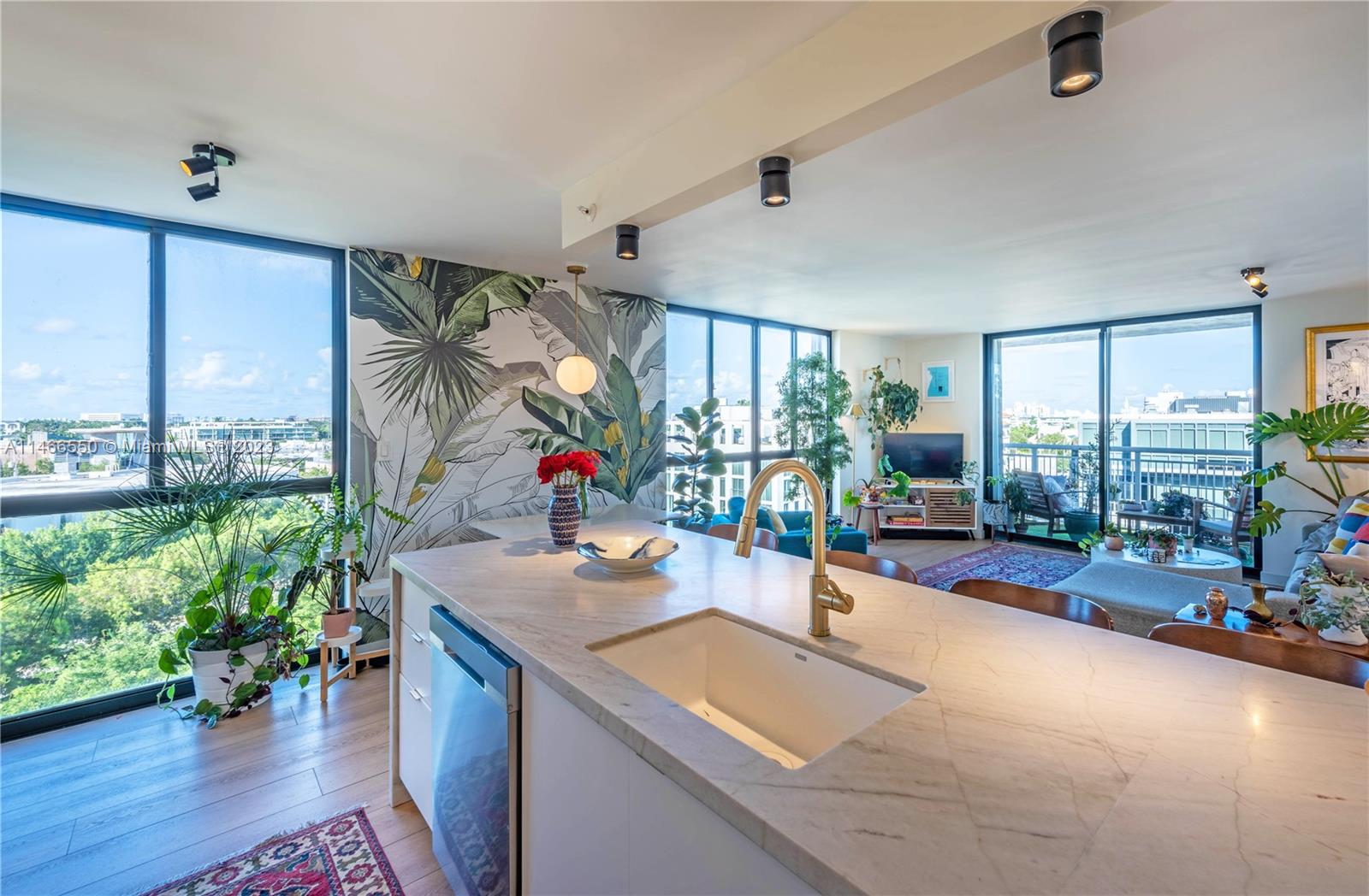 1688 West Ave Unit: 709