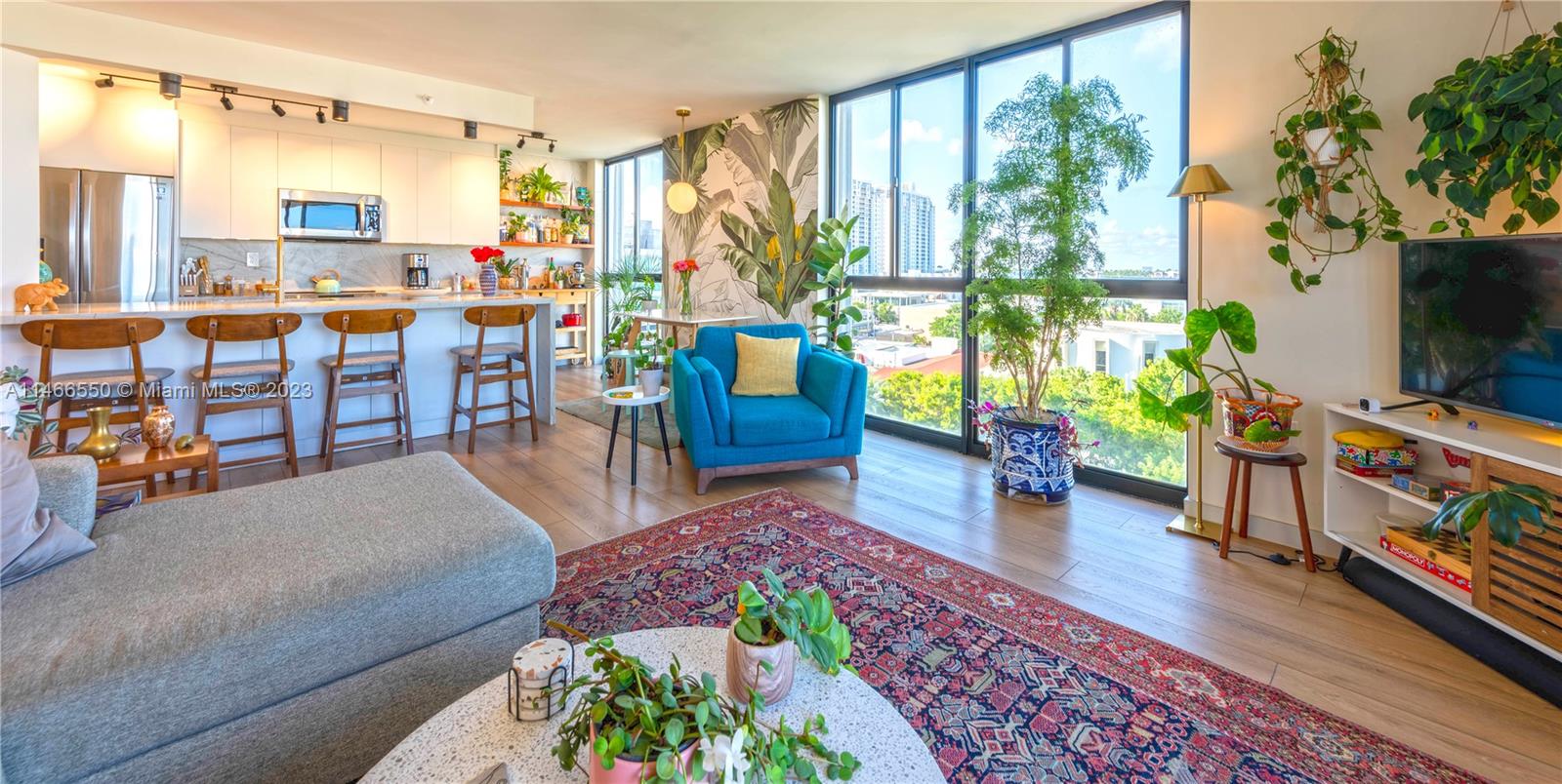 1688 West Ave Unit: 709