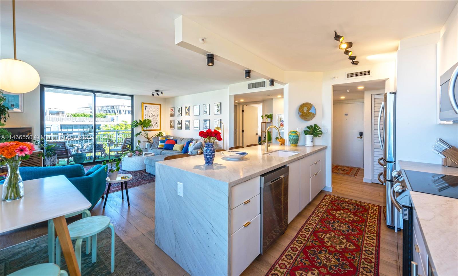 1688 West Ave Unit: 709
