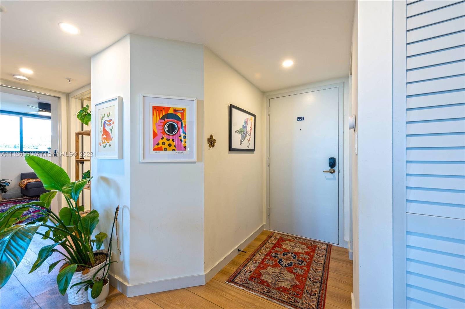 1688 West Ave Unit: 709