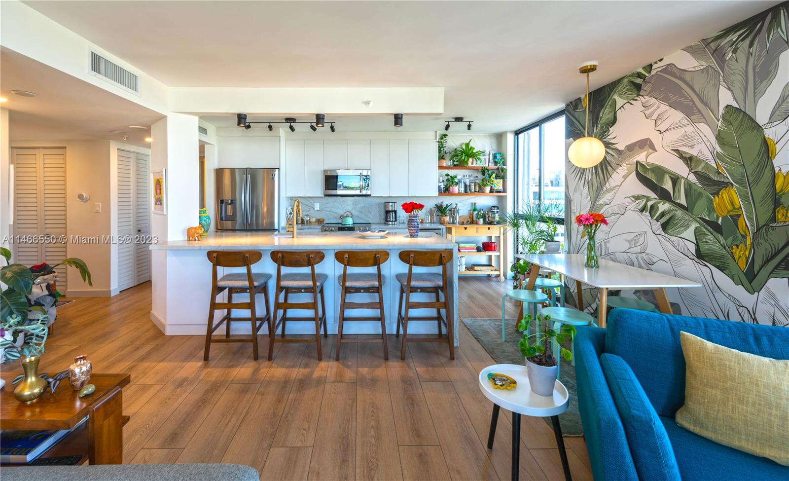 1688 West Ave Unit: 709