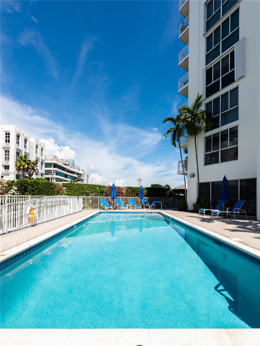 1688 West Ave Unit: 709