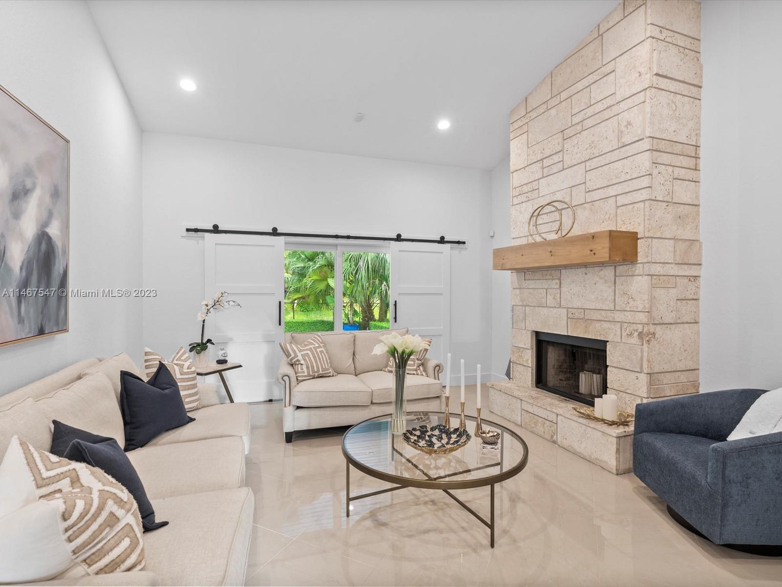 16309 SW 77 Ct
