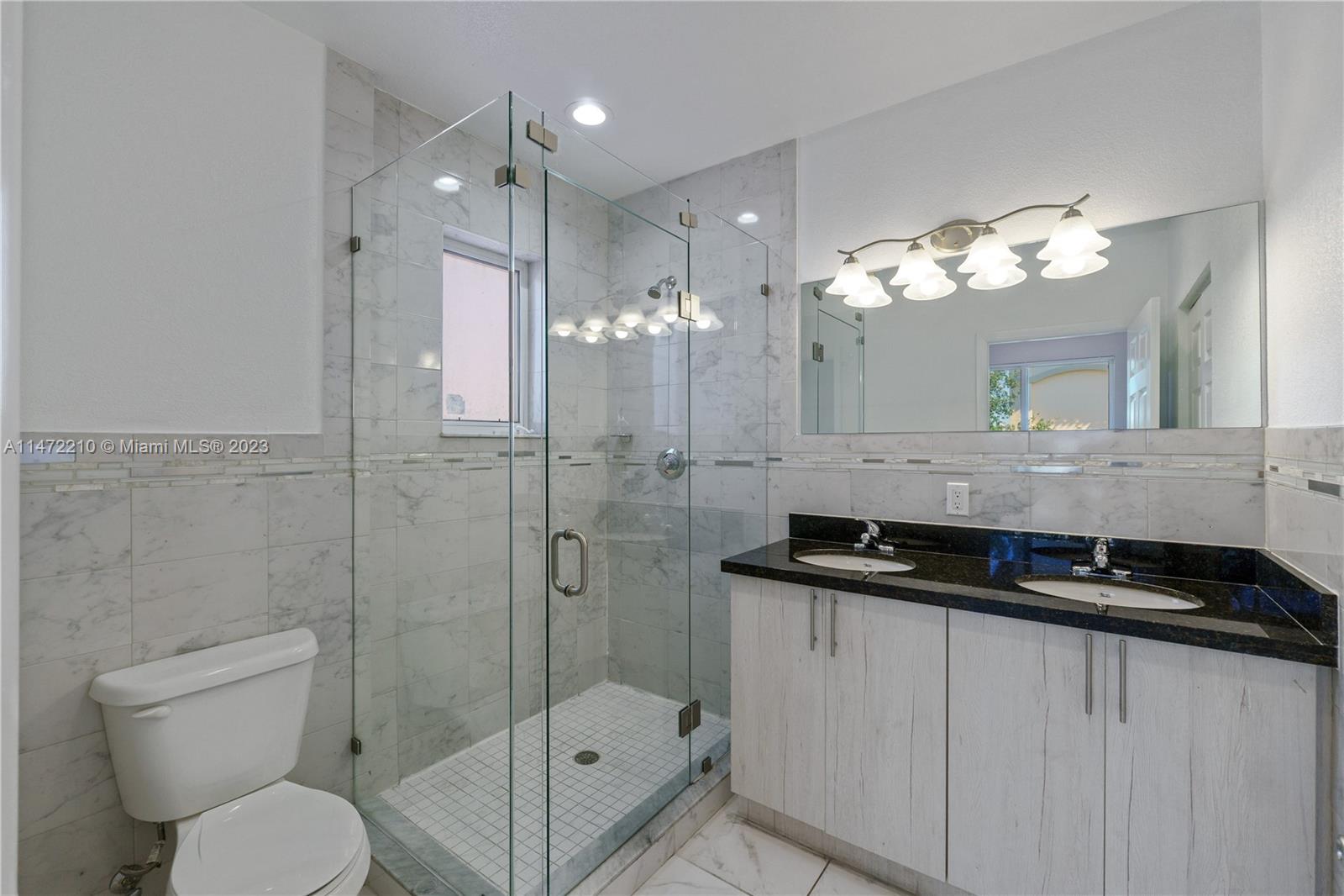 850 SW 14th Ave Unit: 6