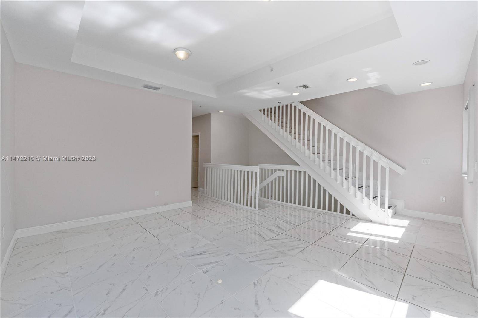 850 SW 14th Ave Unit: 6