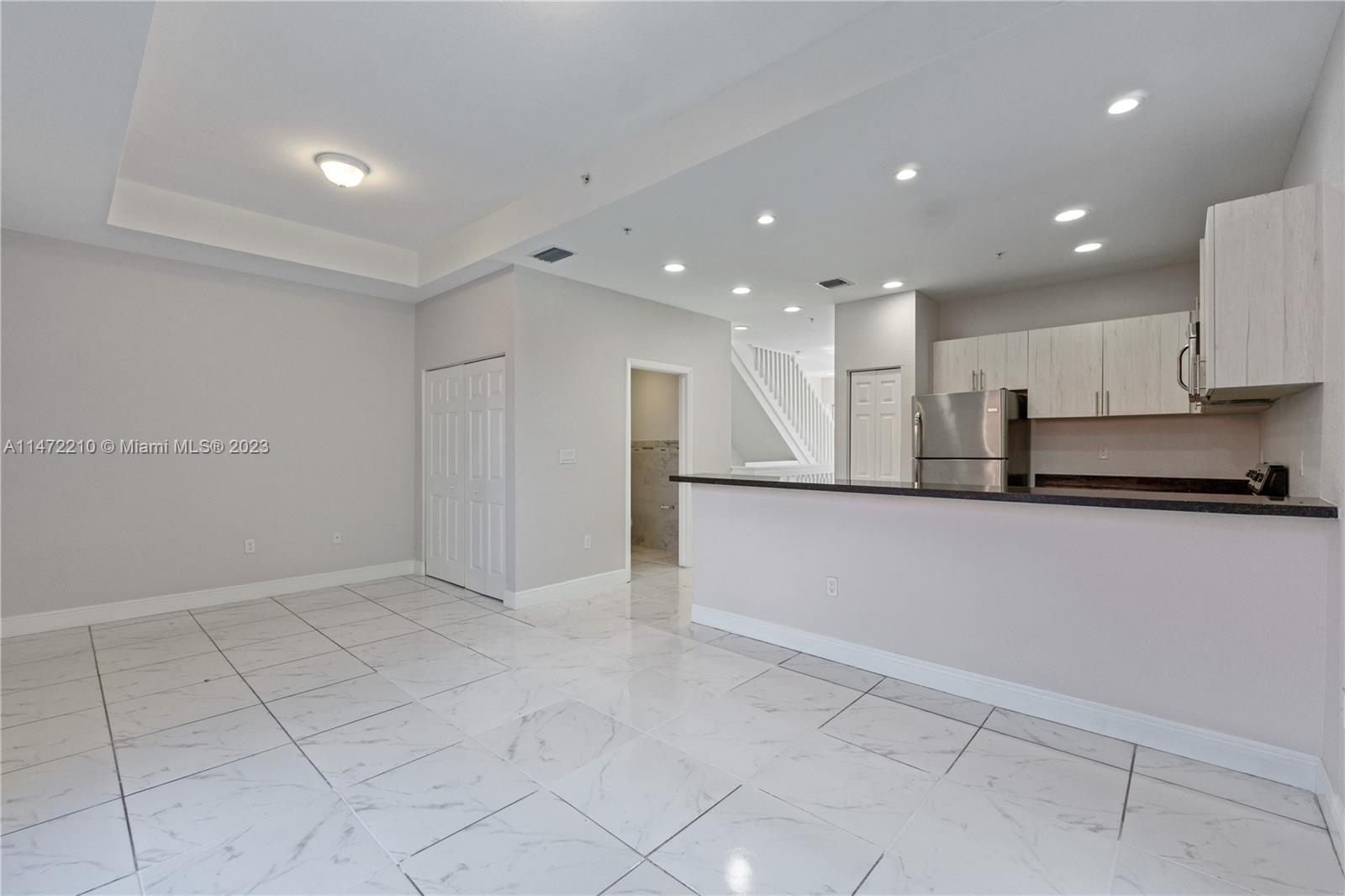 850 SW 14th Ave Unit: 6