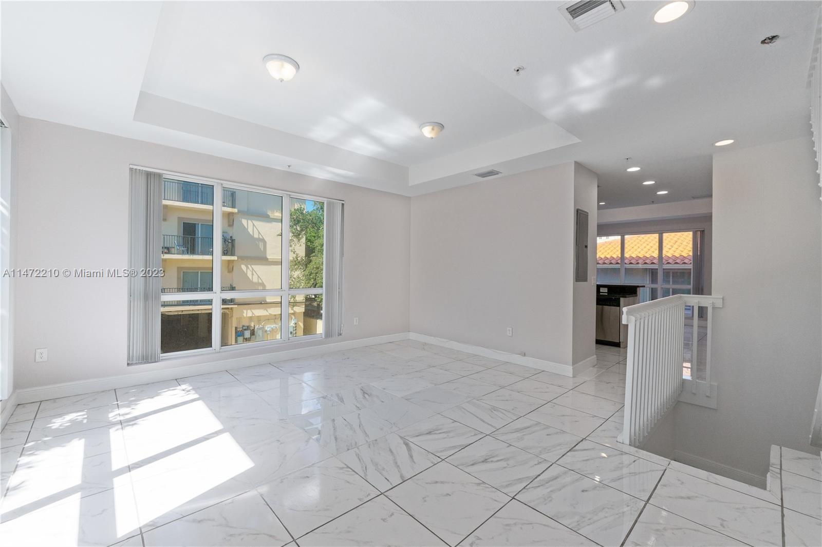 850 SW 14th Ave Unit: 6