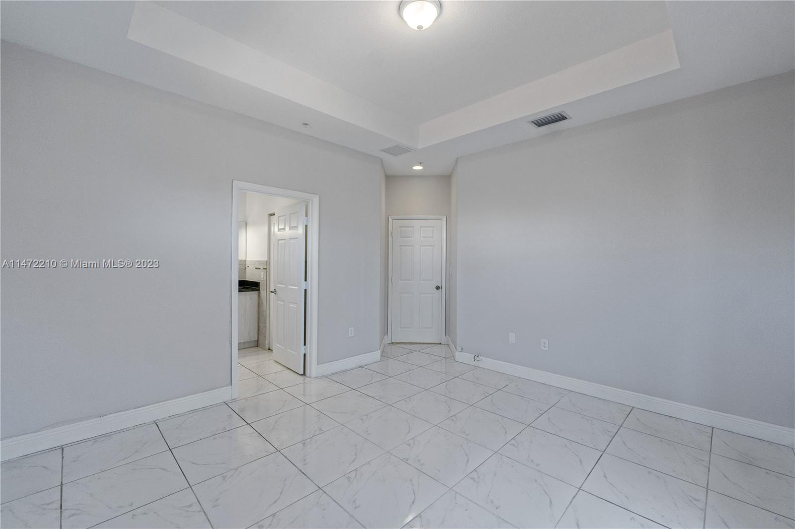 850 SW 14th Ave Unit: 6