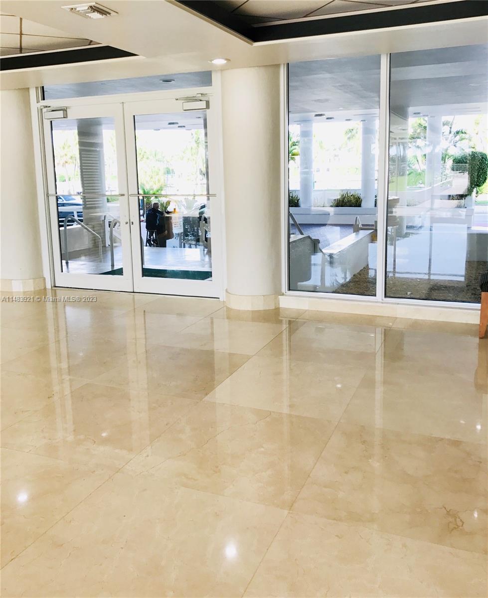 5005 Collins Ave Unit: 808