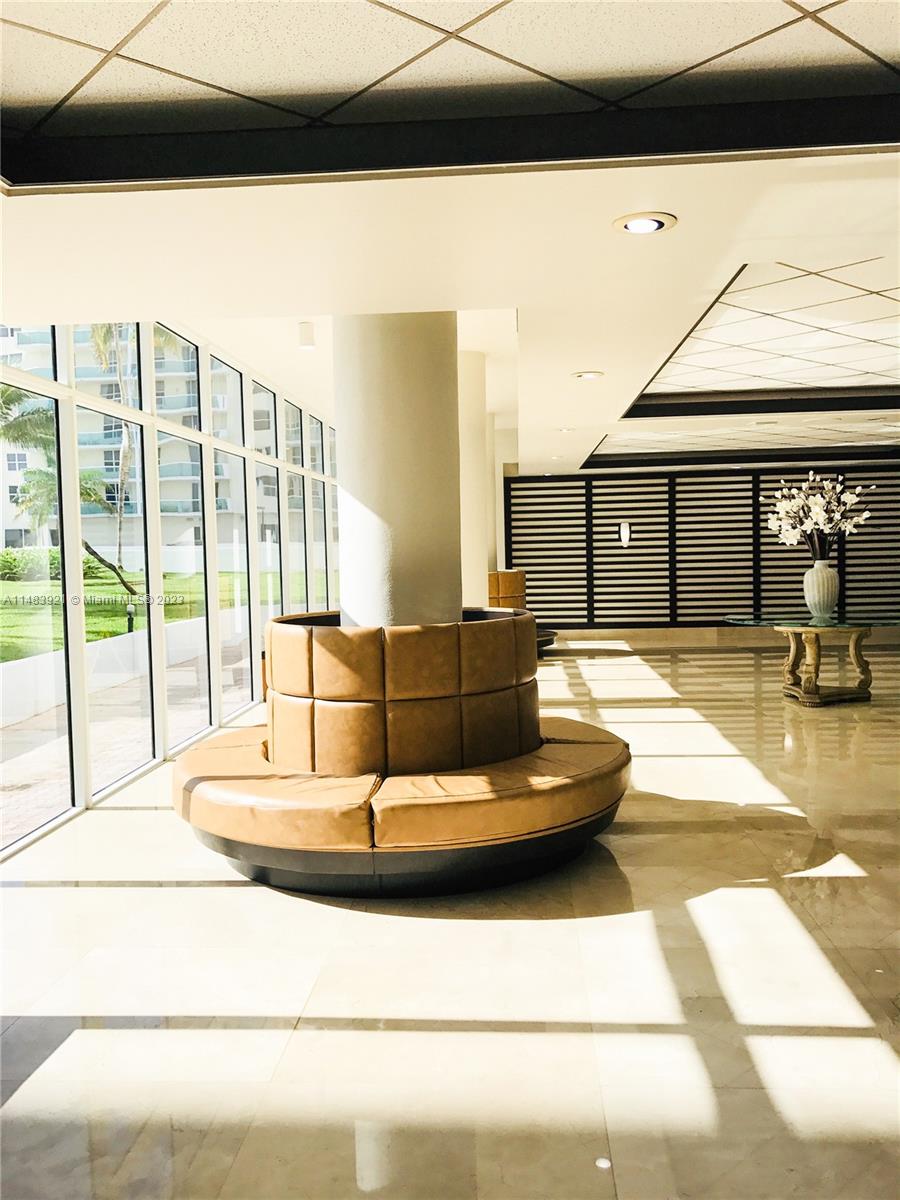 5005 Collins Ave Unit: 808