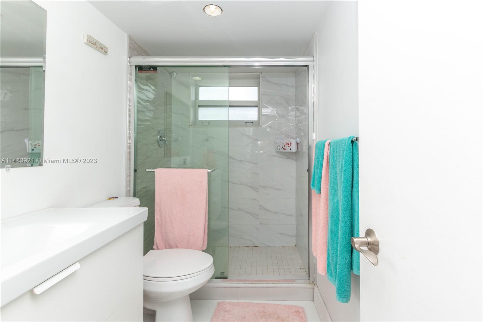 5005 Collins Ave Unit: 808