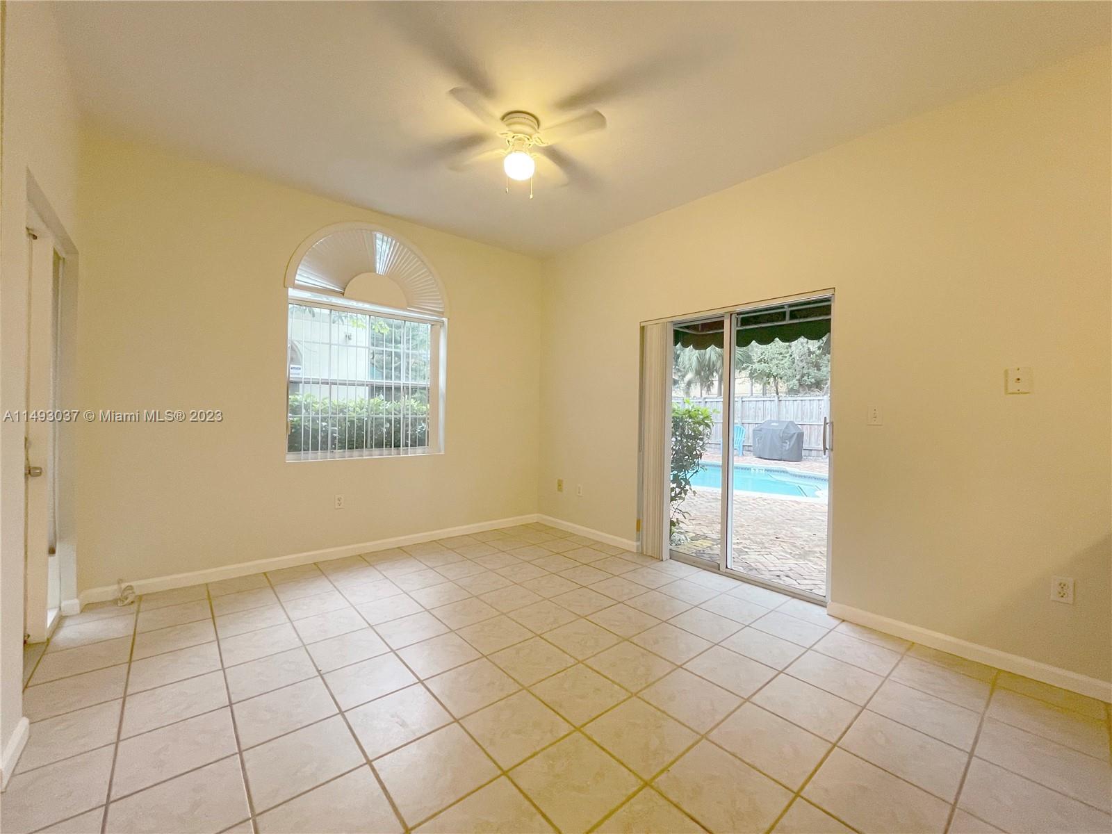 2850 Coconut Ave Unit: 3