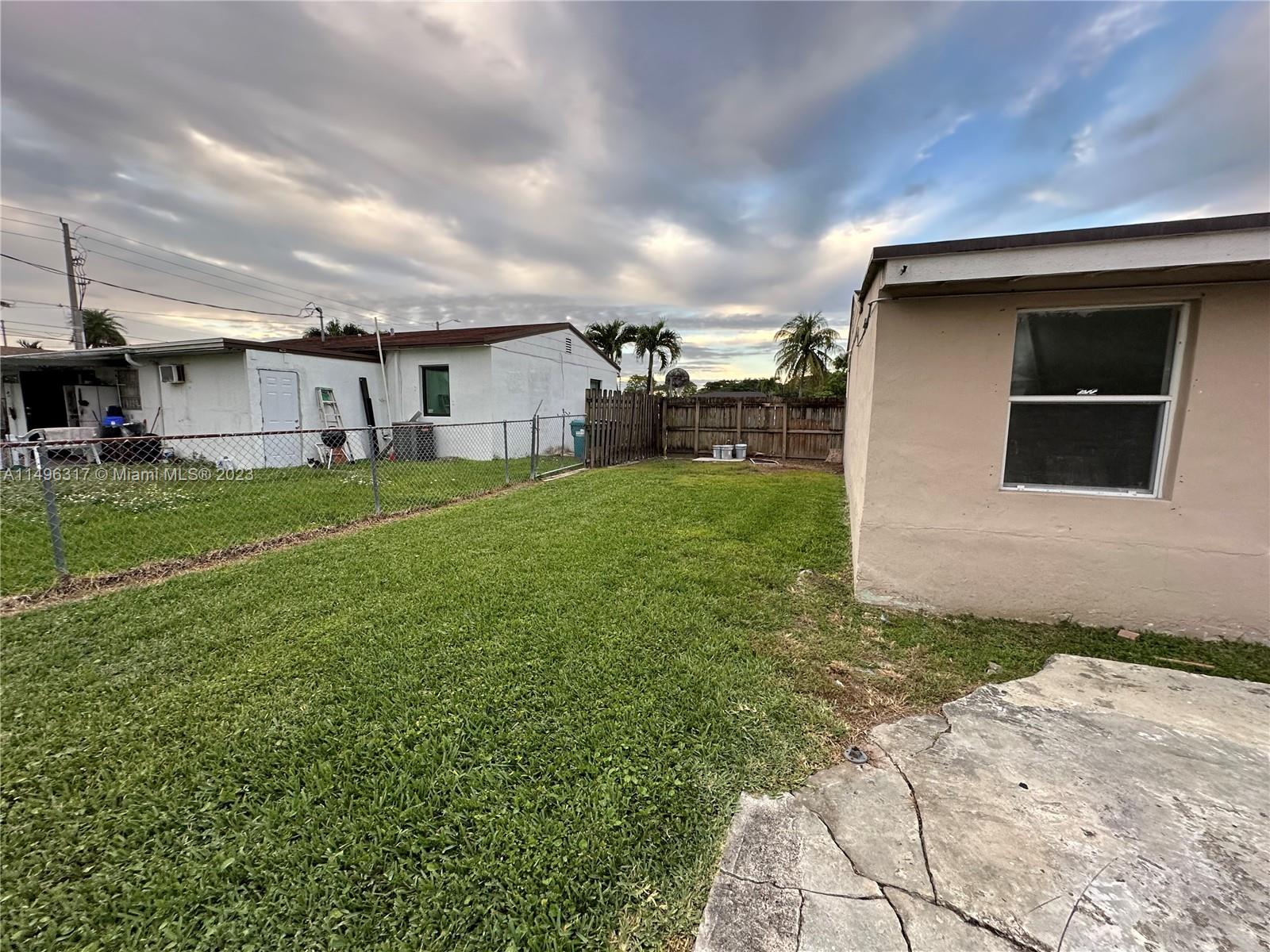 7540 SW 35th St