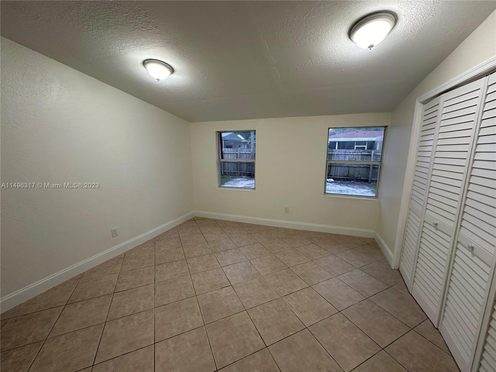 7540 SW 35th St