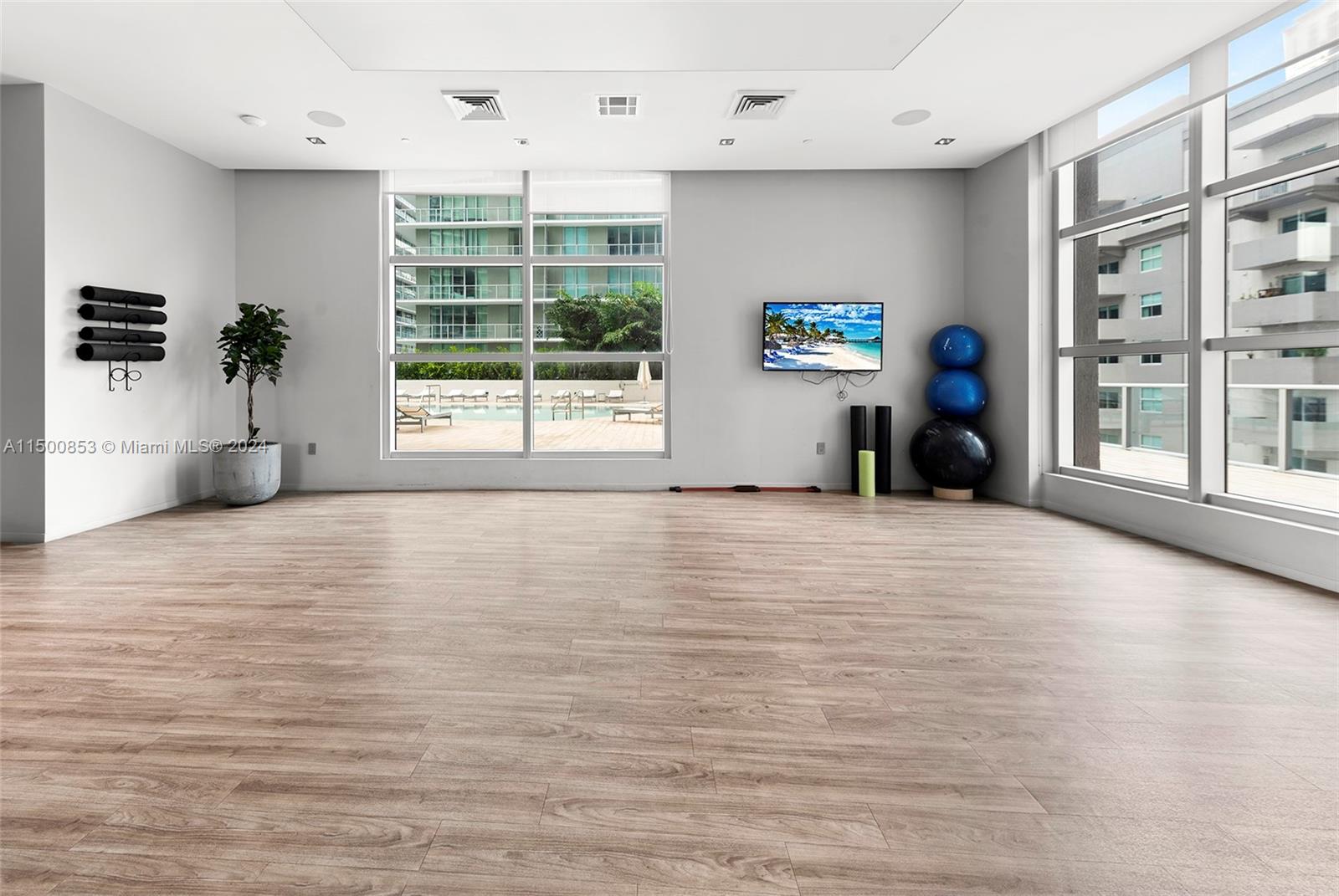1100 S Miami Ave Unit: PH4208