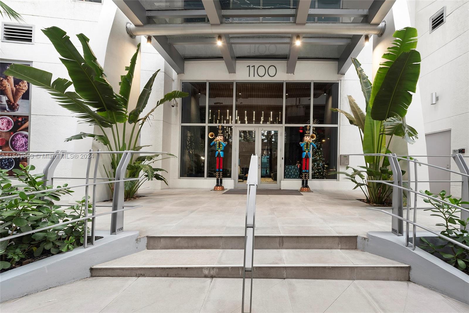 1100 S Miami Ave Unit: PH4208