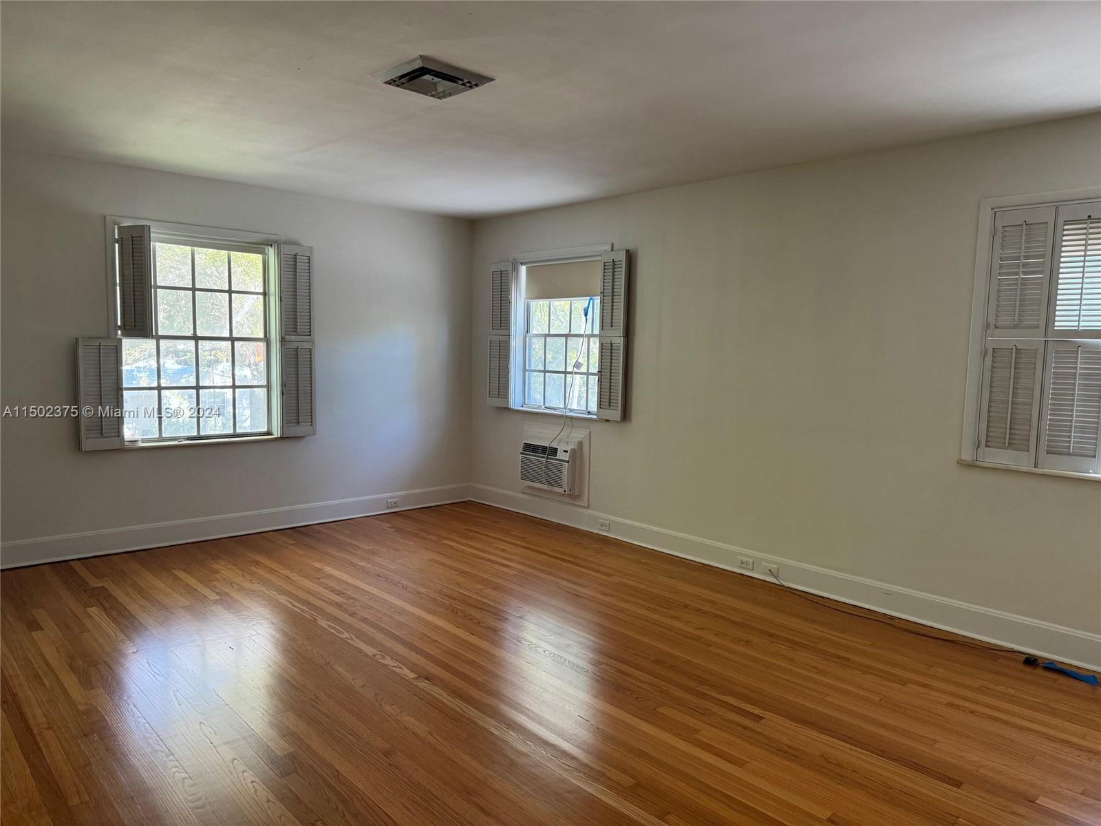 2801 Segovia St Unit: 2801