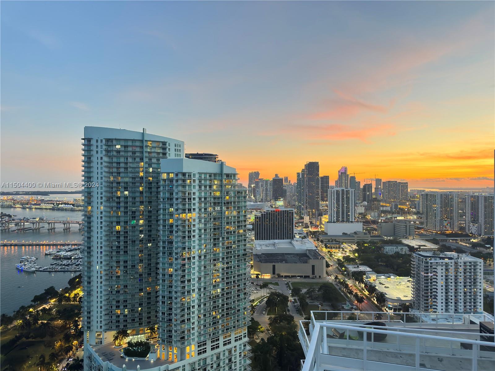 2020 N Bayshore Dr Unit: PH-4104