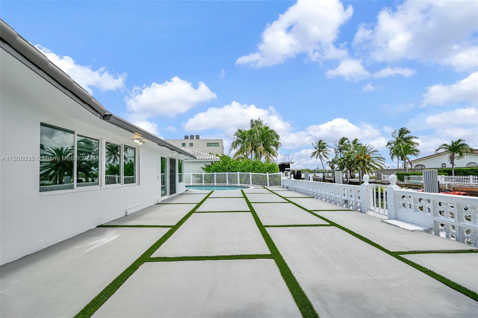 1250 NE 82nd St