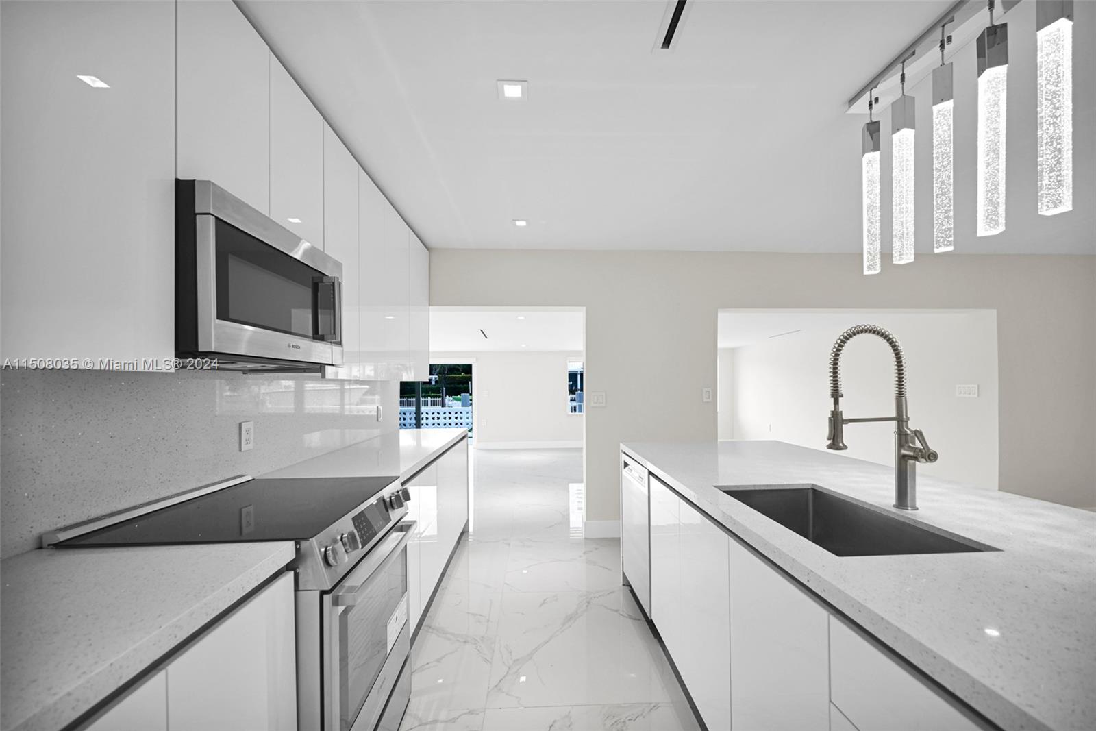 1250 NE 82nd St