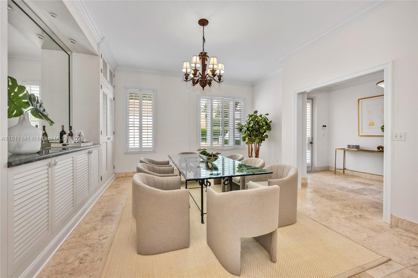 1123 Campo Sano Ave Unit: 2