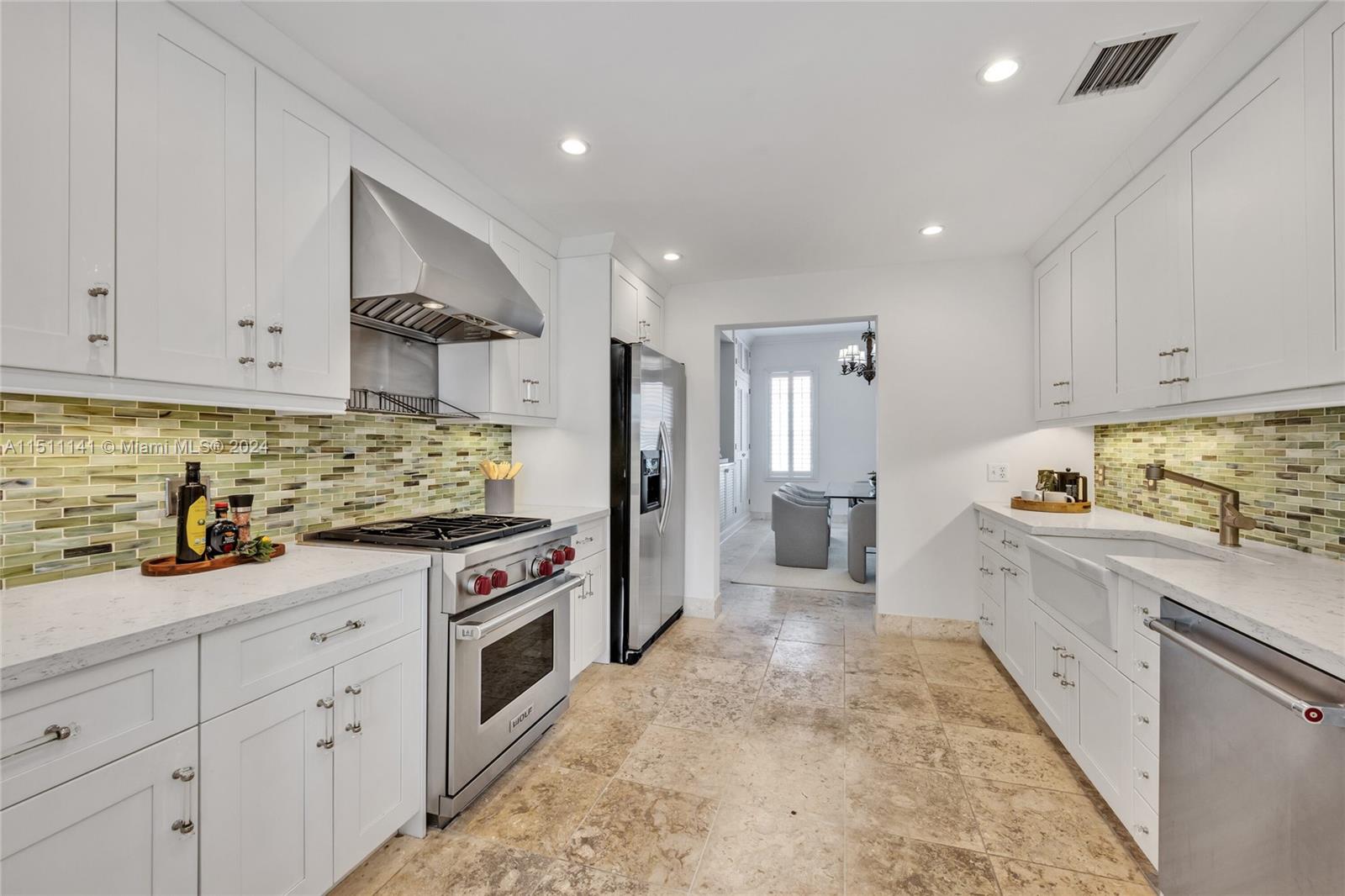1123 Campo Sano Ave Unit: 2