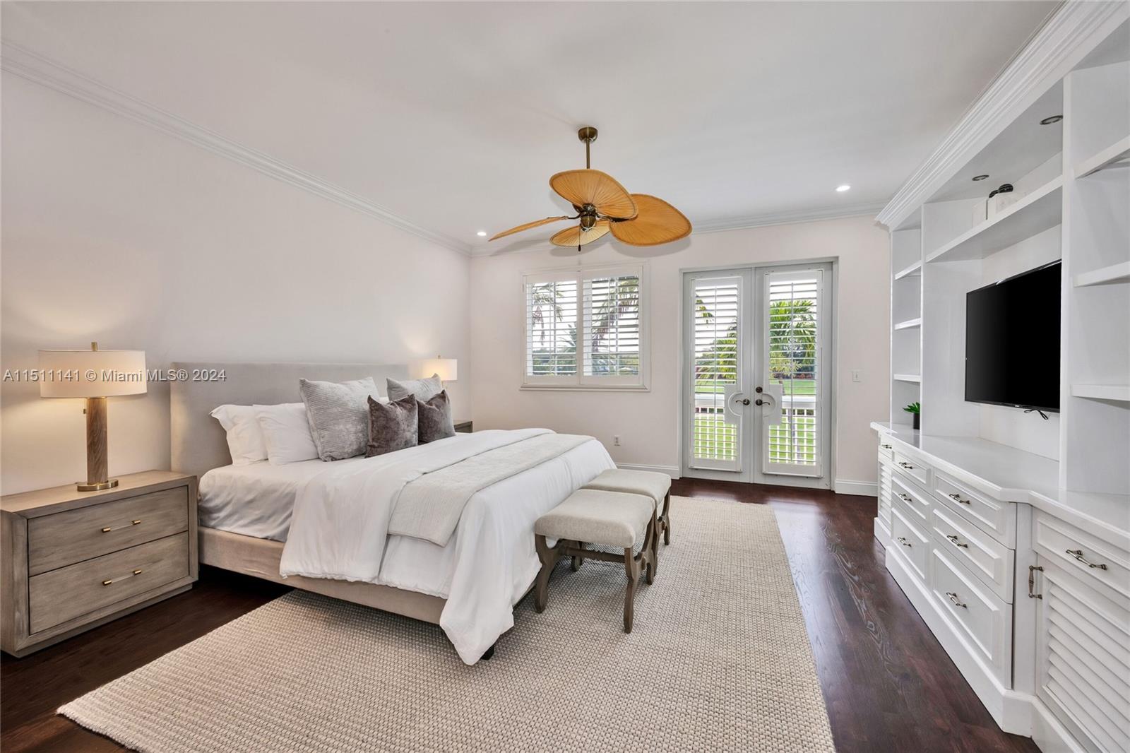 1123 Campo Sano Ave Unit: 2