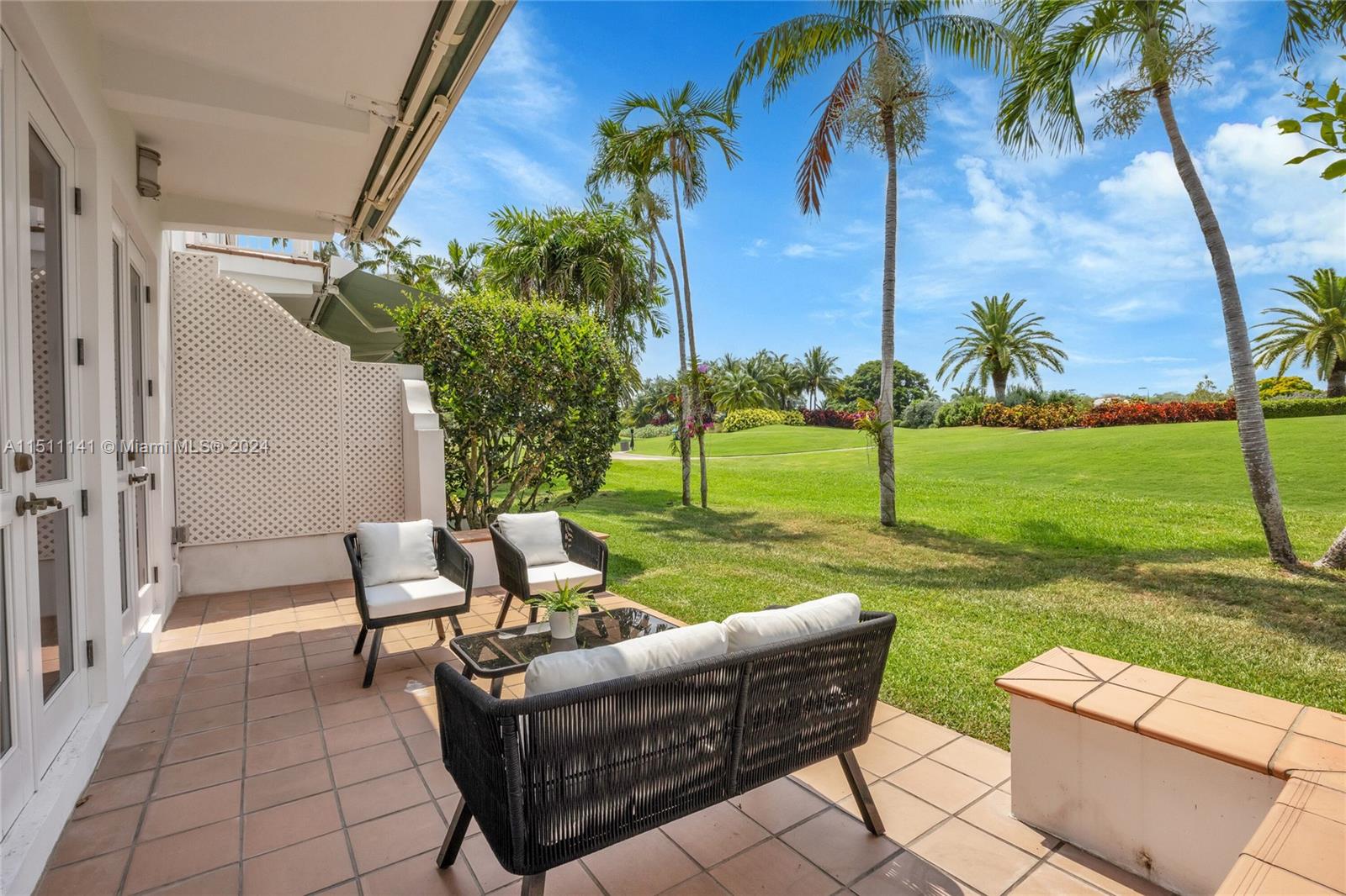 1123 Campo Sano Ave Unit: 2