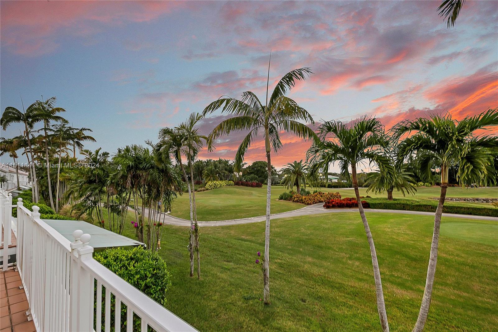 1123 Campo Sano Ave Unit: 2