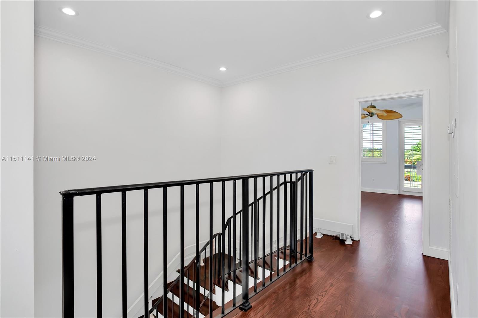 1123 Campo Sano Ave Unit: 2