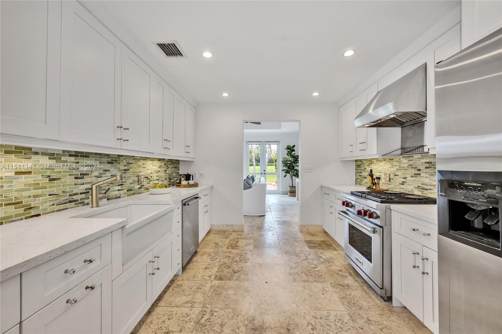 1123 Campo Sano Ave Unit: 2