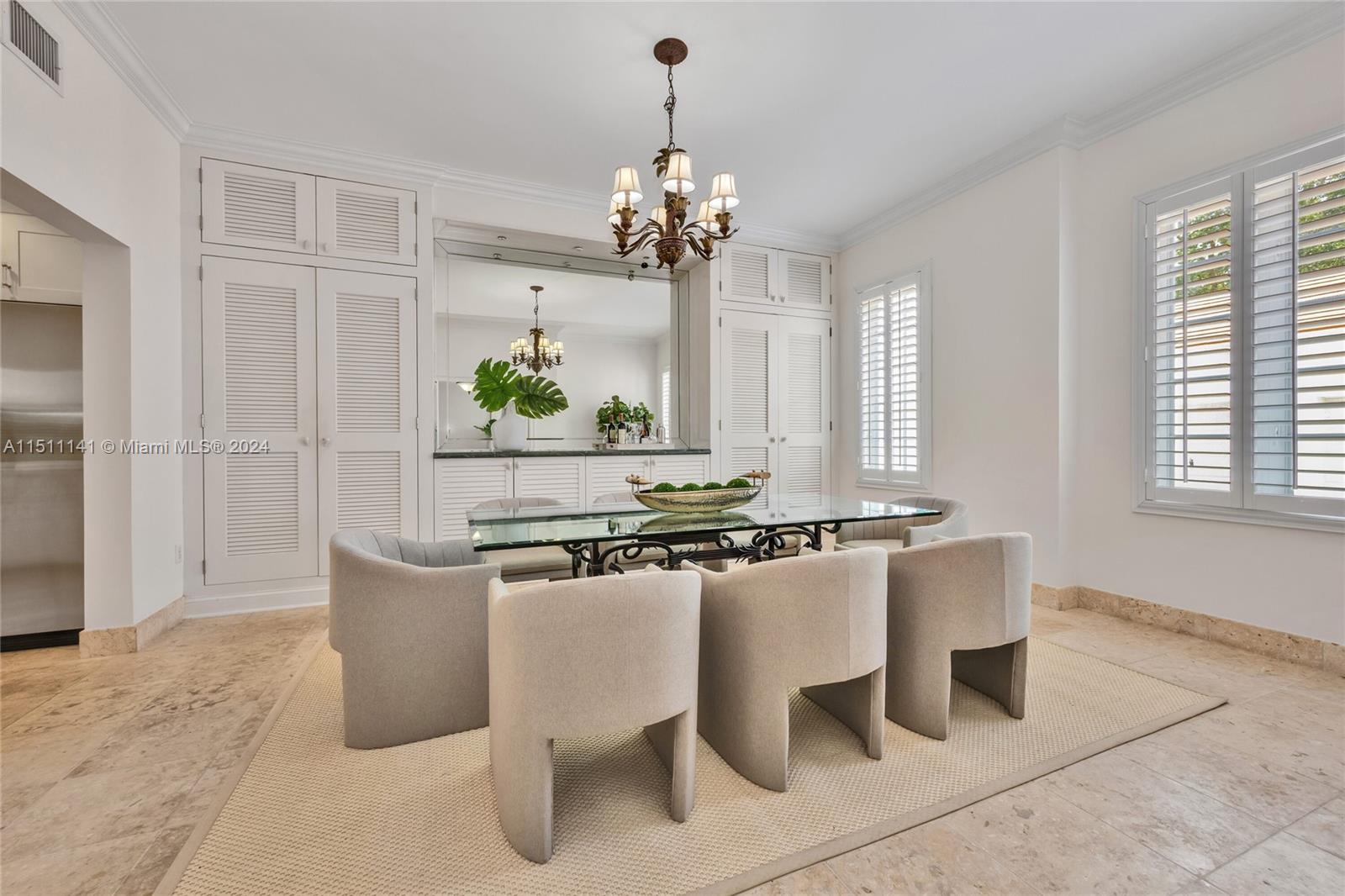 1123 Campo Sano Ave Unit: 2