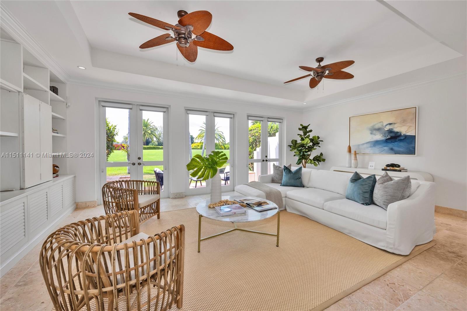 1123 Campo Sano Ave Unit: 2