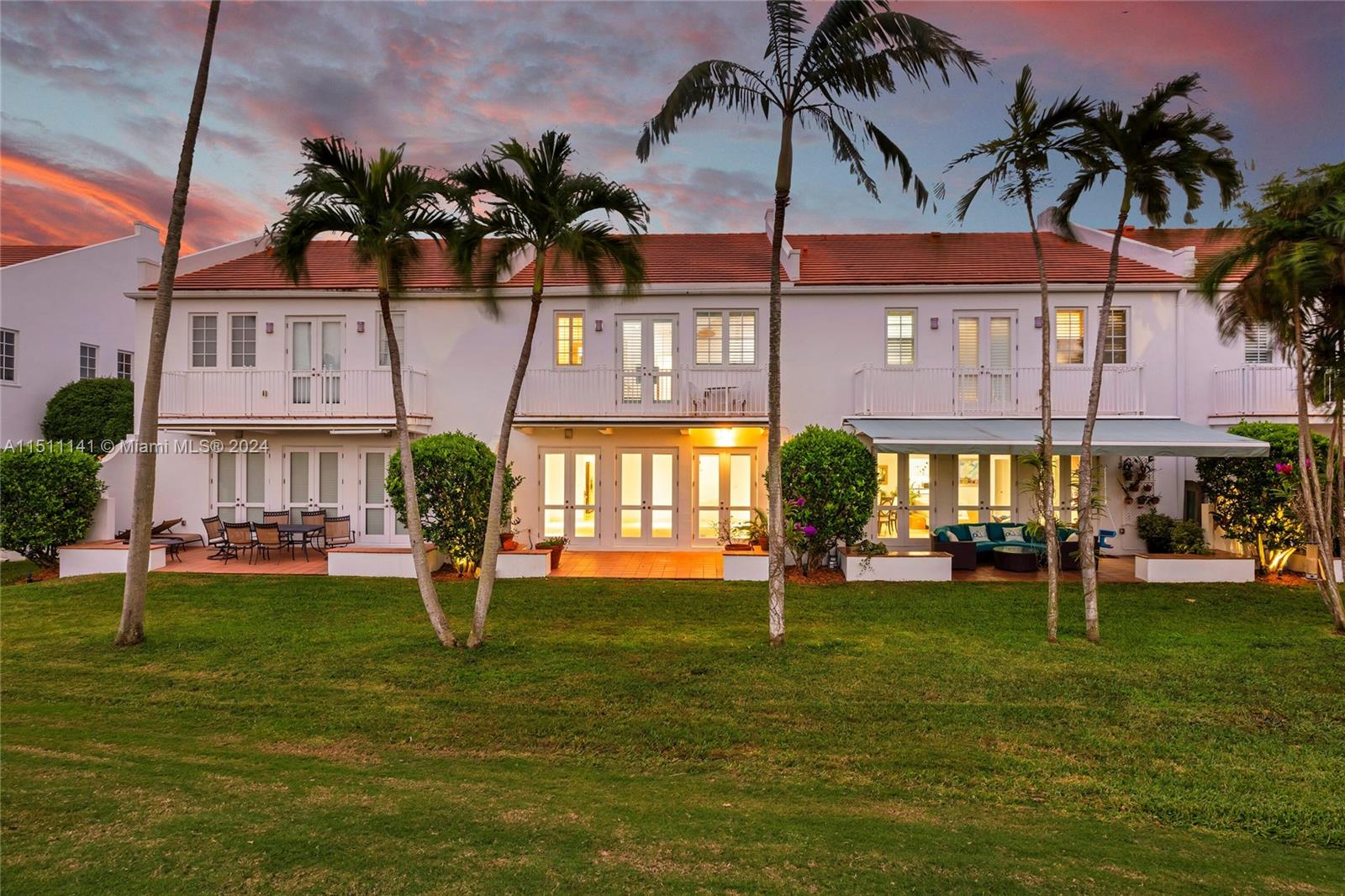 1123 Campo Sano Ave Unit: 2