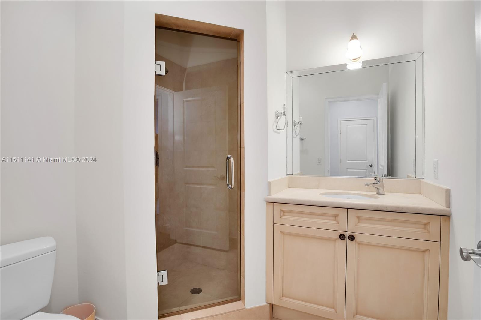 1123 Campo Sano Ave Unit: 2