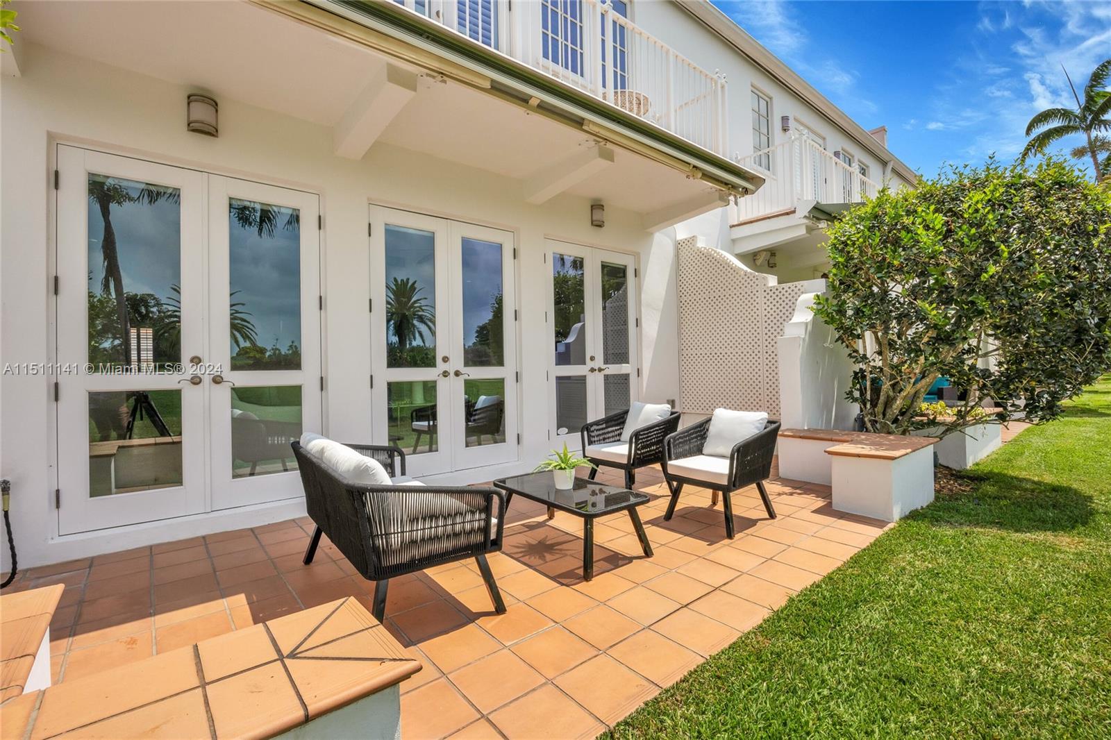 1123 Campo Sano Ave Unit: 2