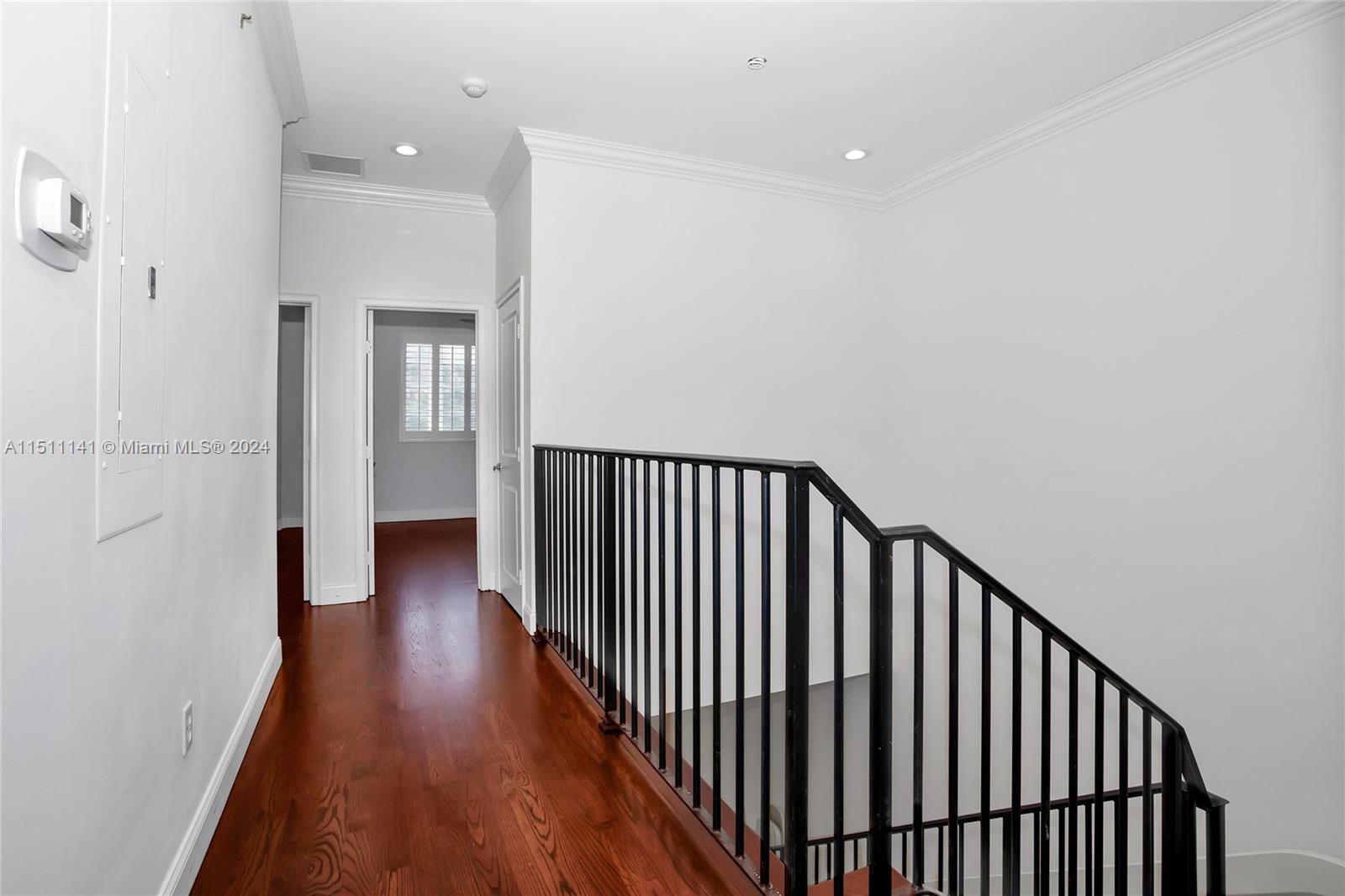 1123 Campo Sano Ave Unit: 2