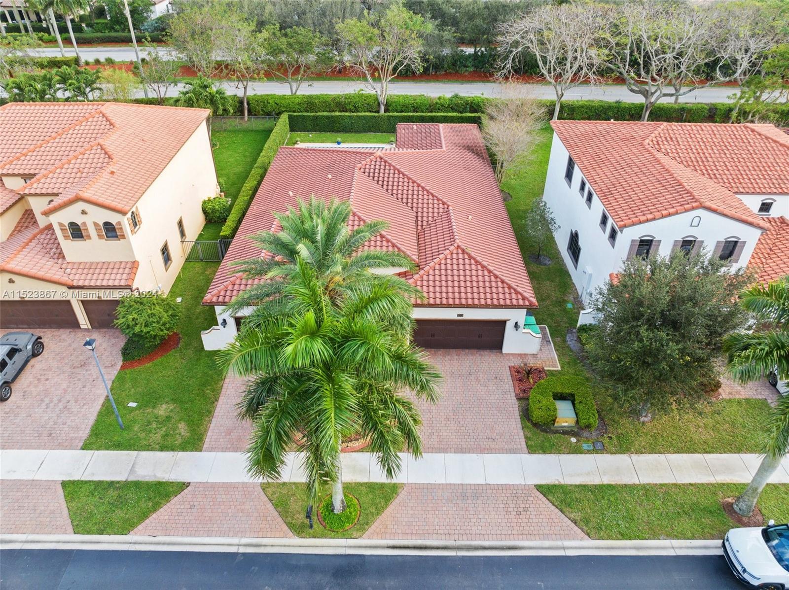 3713 NW 87th Ave
