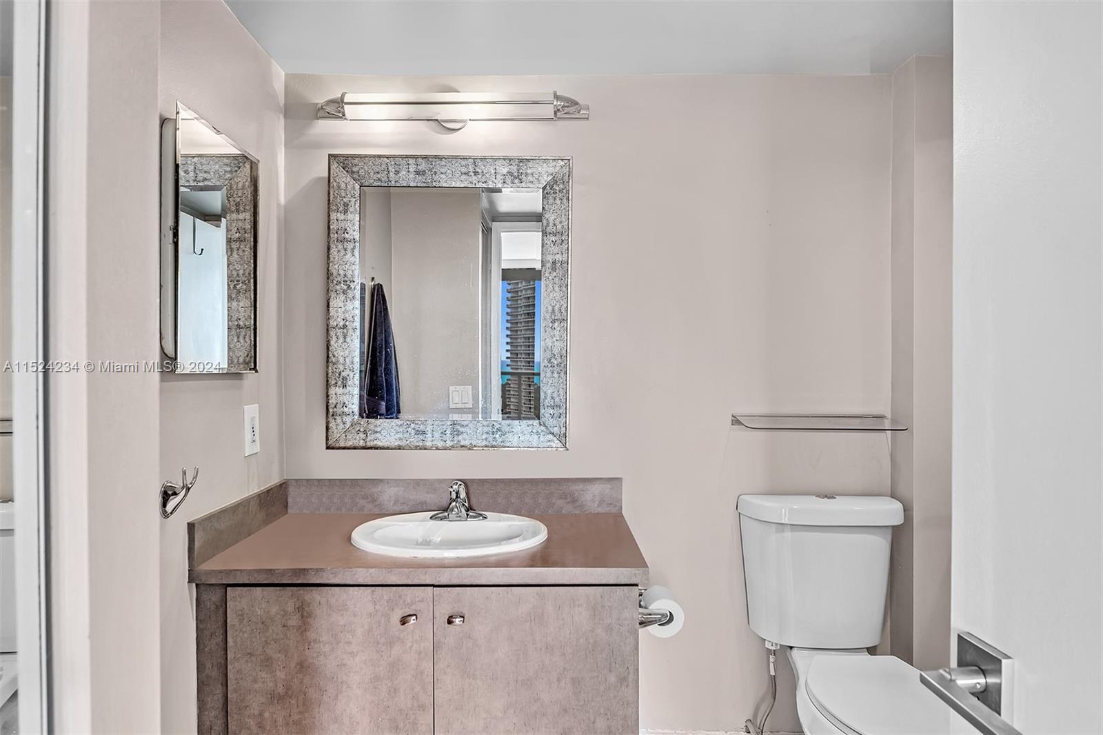 3731 N Country Club Dr Unit: 2129