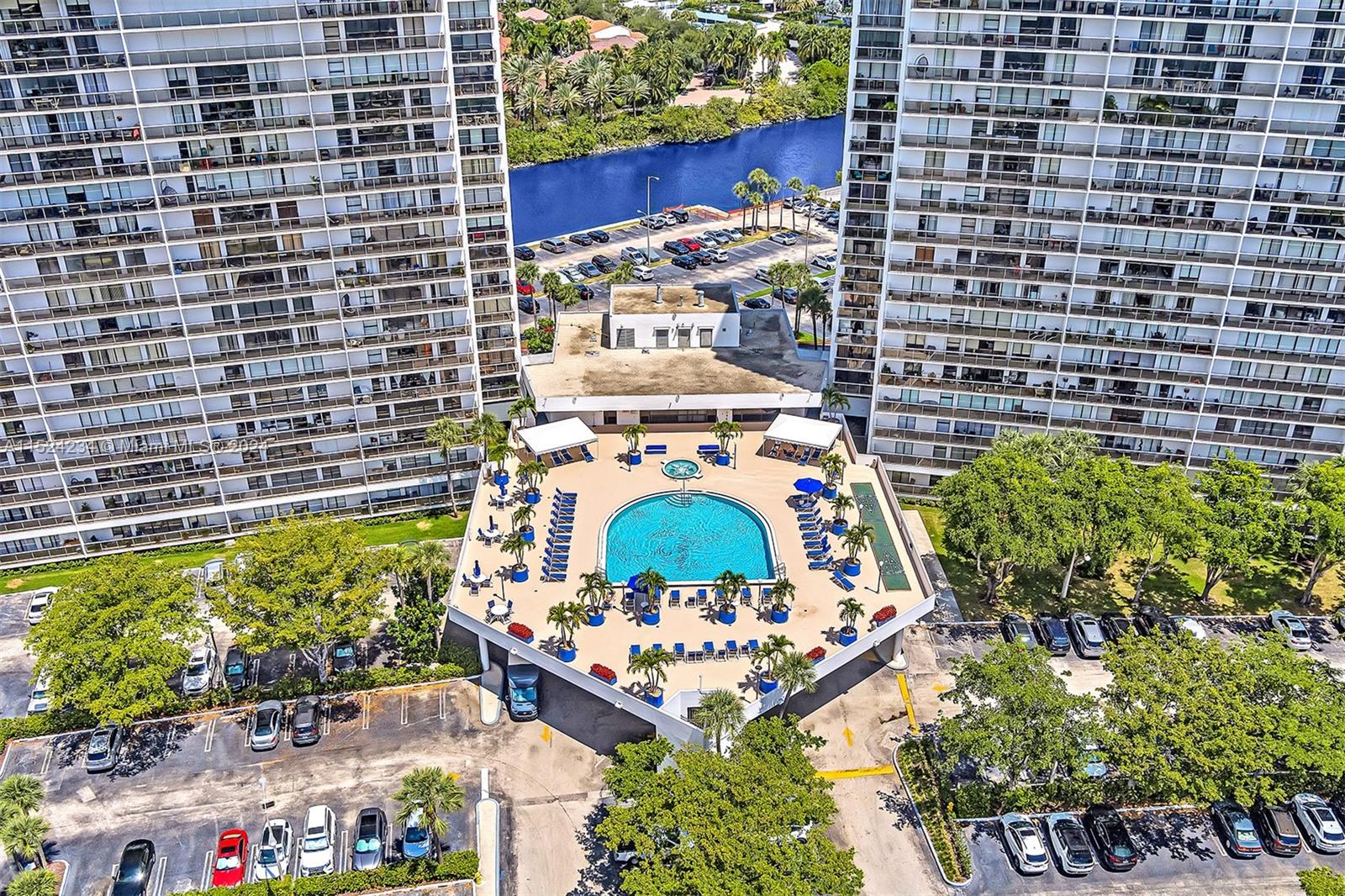 3731 N Country Club Dr Unit: 2129