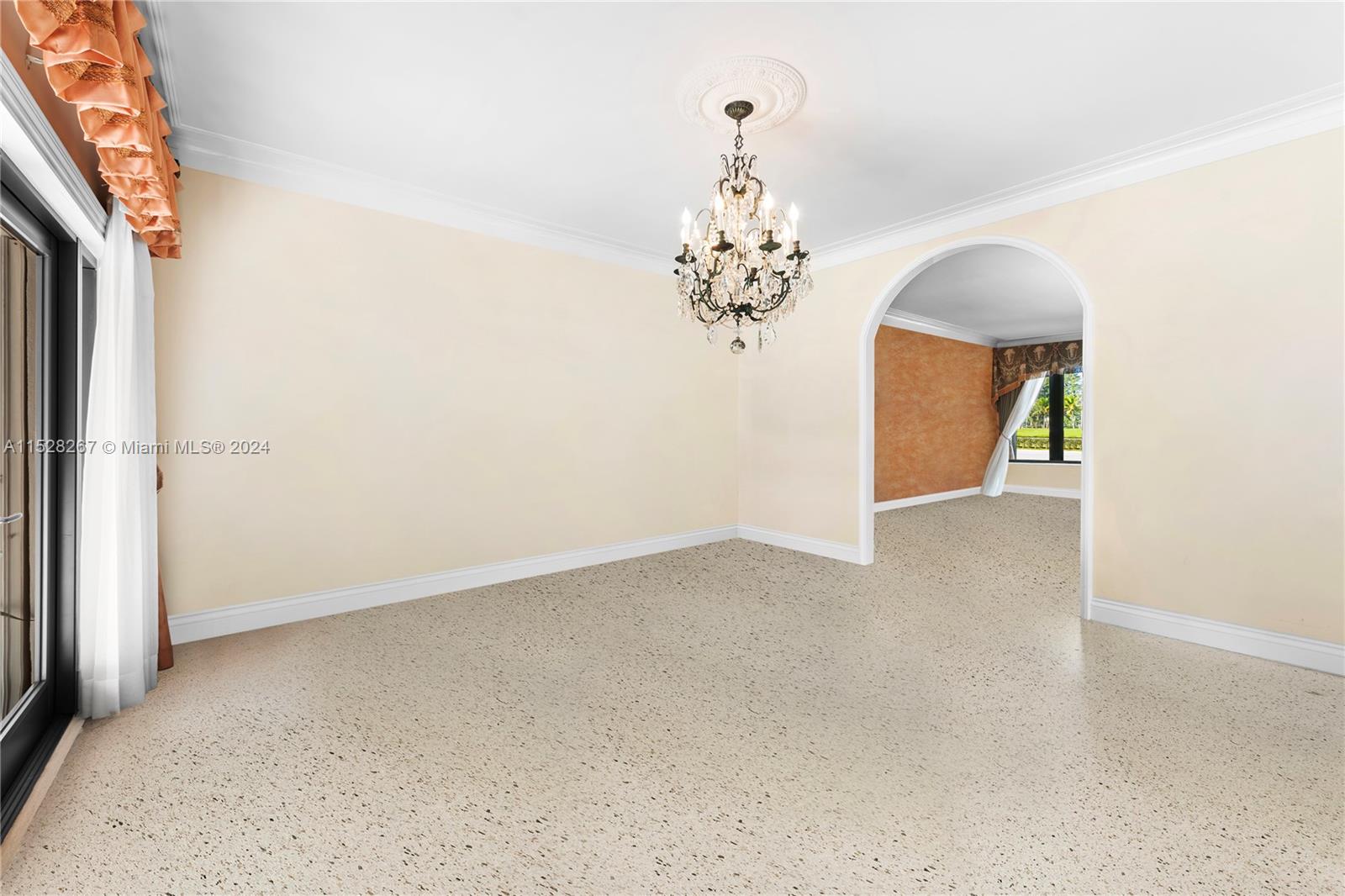 2375 N Meridian Ave