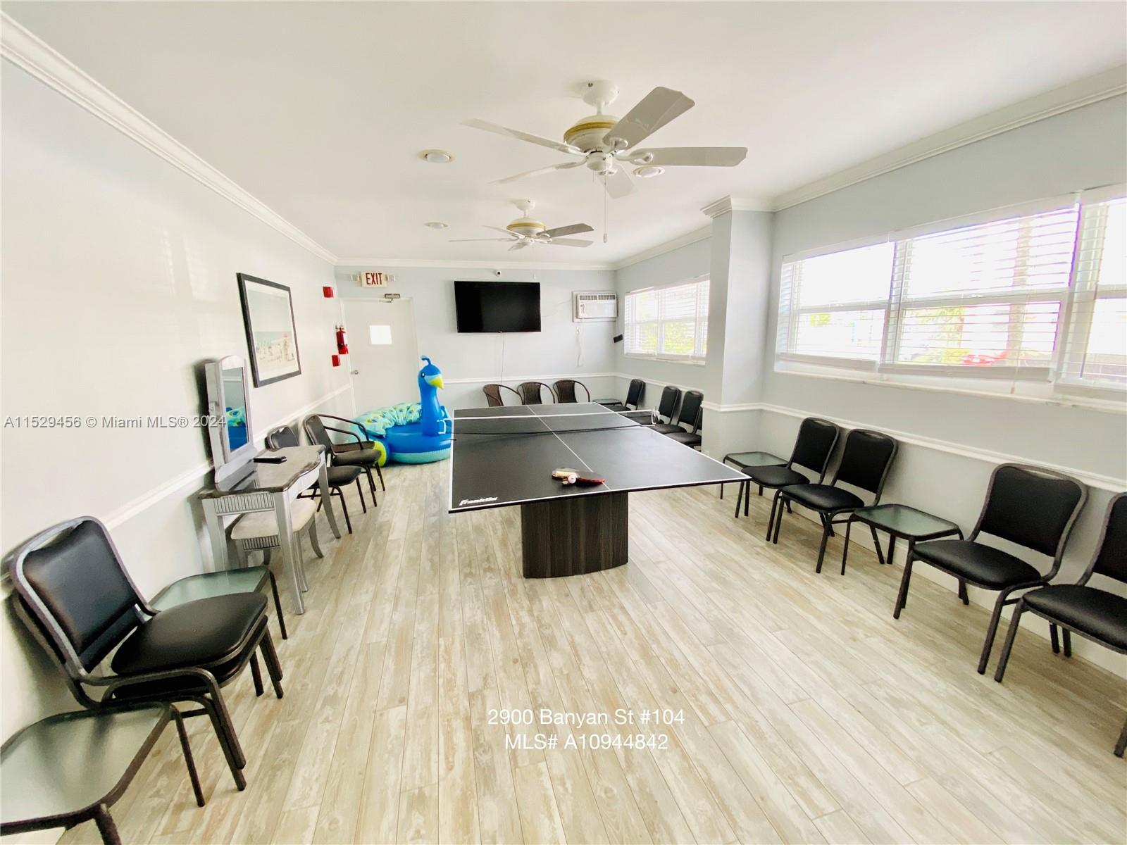 2900 Banyan St Unit: 104